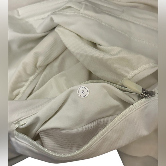 Lululemon Light Pastel Yellow Speed Up High-Rise Lined Short 3.5" Inseam Size 6 - Picture 8 of 12